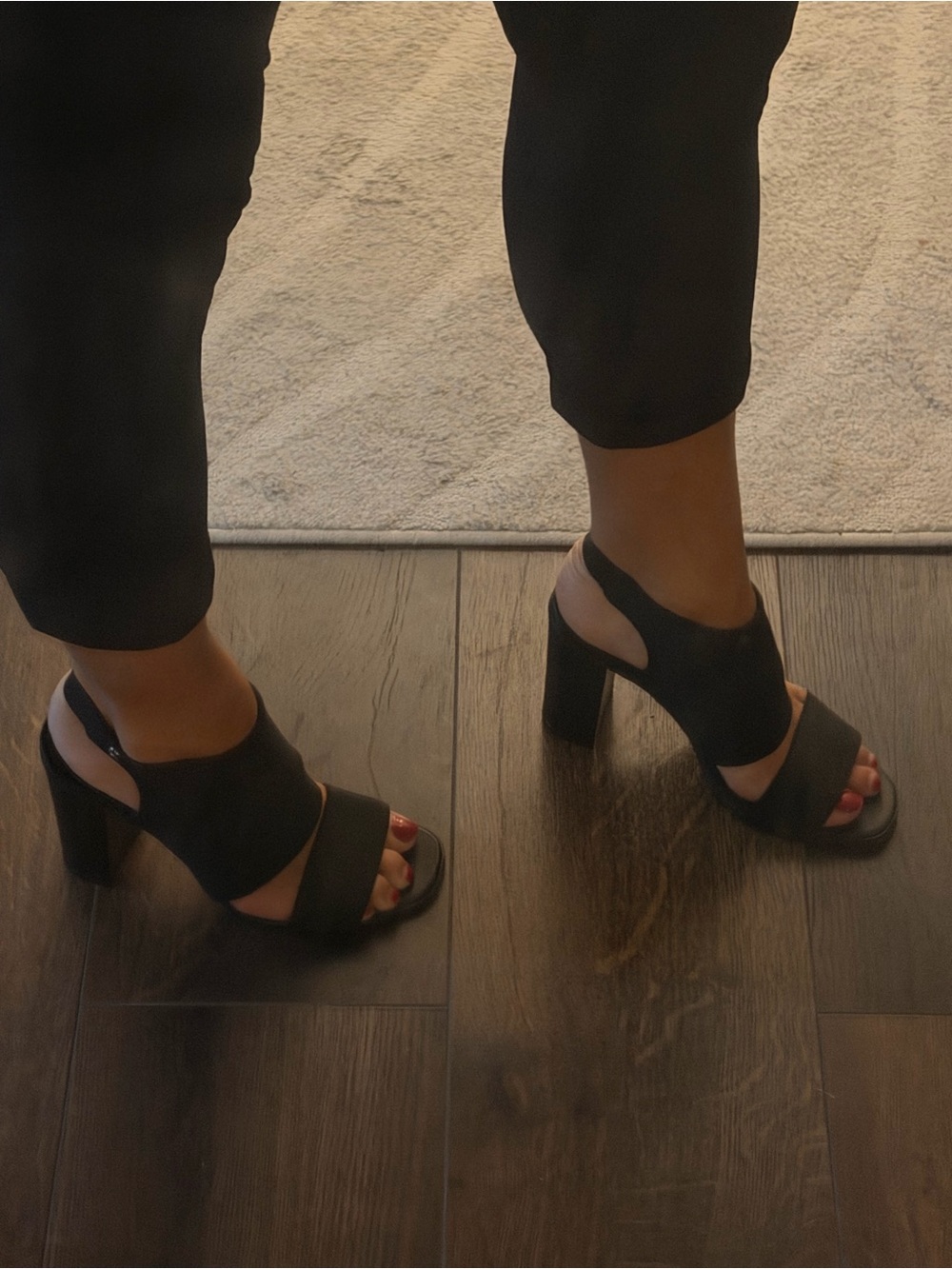 Vera wang block sling back heel